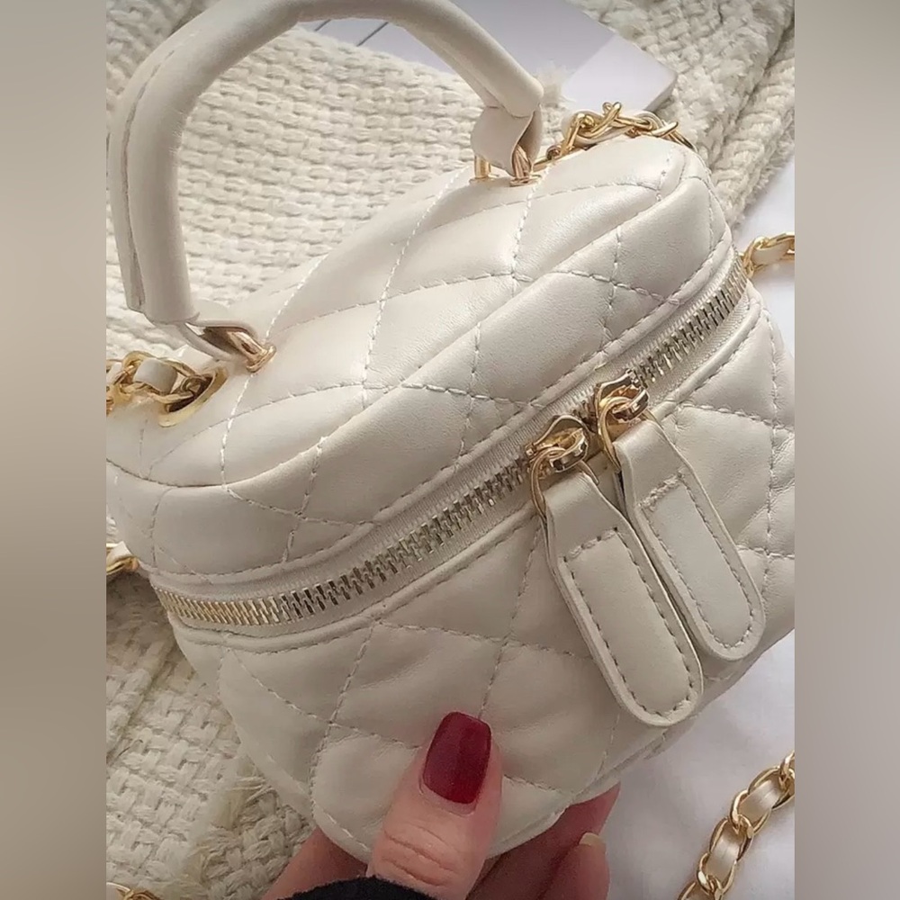 White/Cream Quilted Mini Handbag - Picture 3 of 5